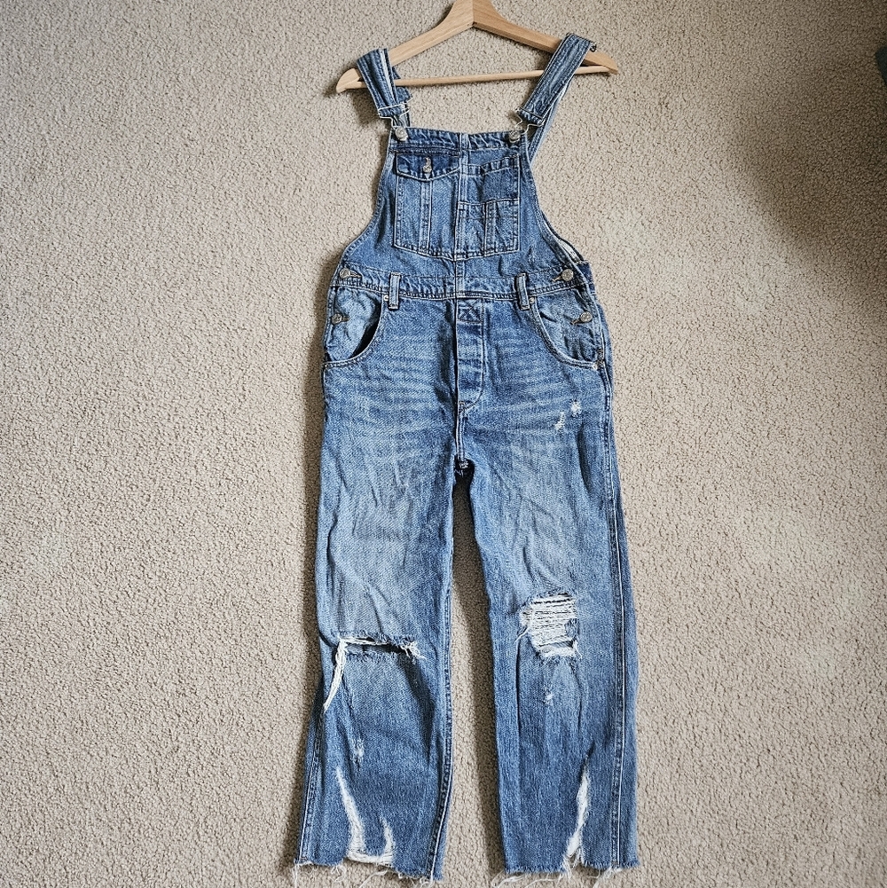 Free People Baggy BF Overall in Light Denim 24 - Picture 4 of 6